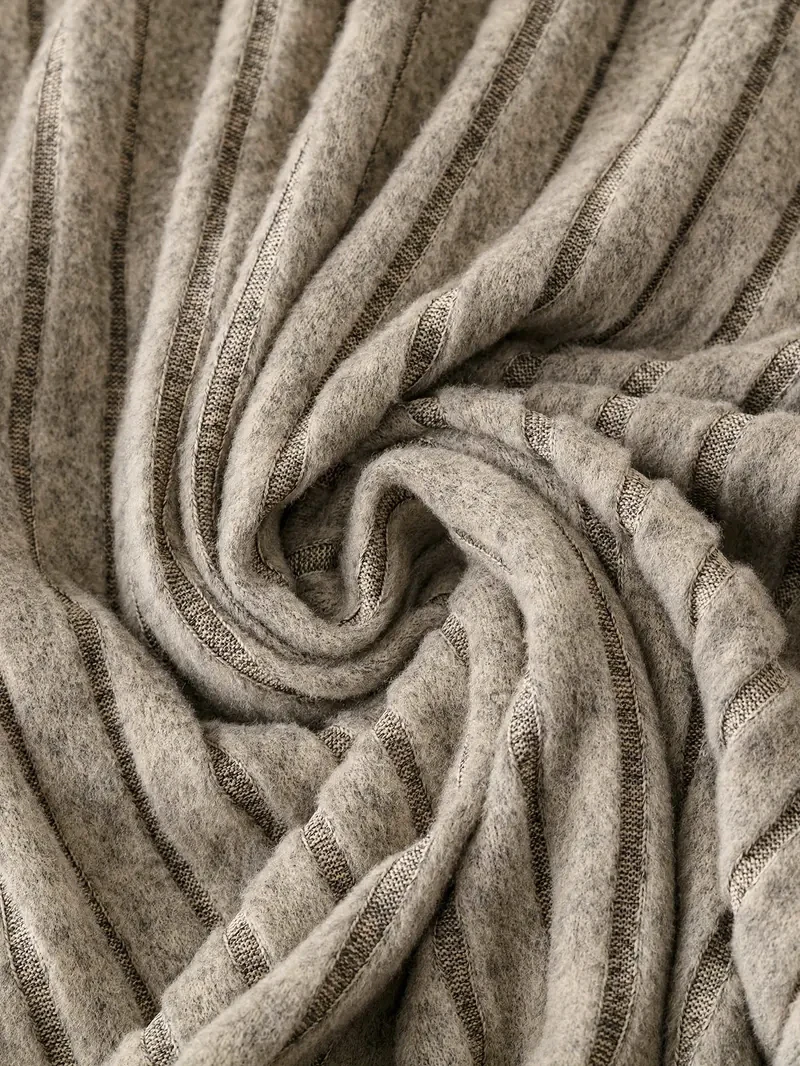 Einfarbige Damenkleider mit V-Ausschnitt und langen Ärmeln und Pit-Streifen in Übergröße – Detail 2