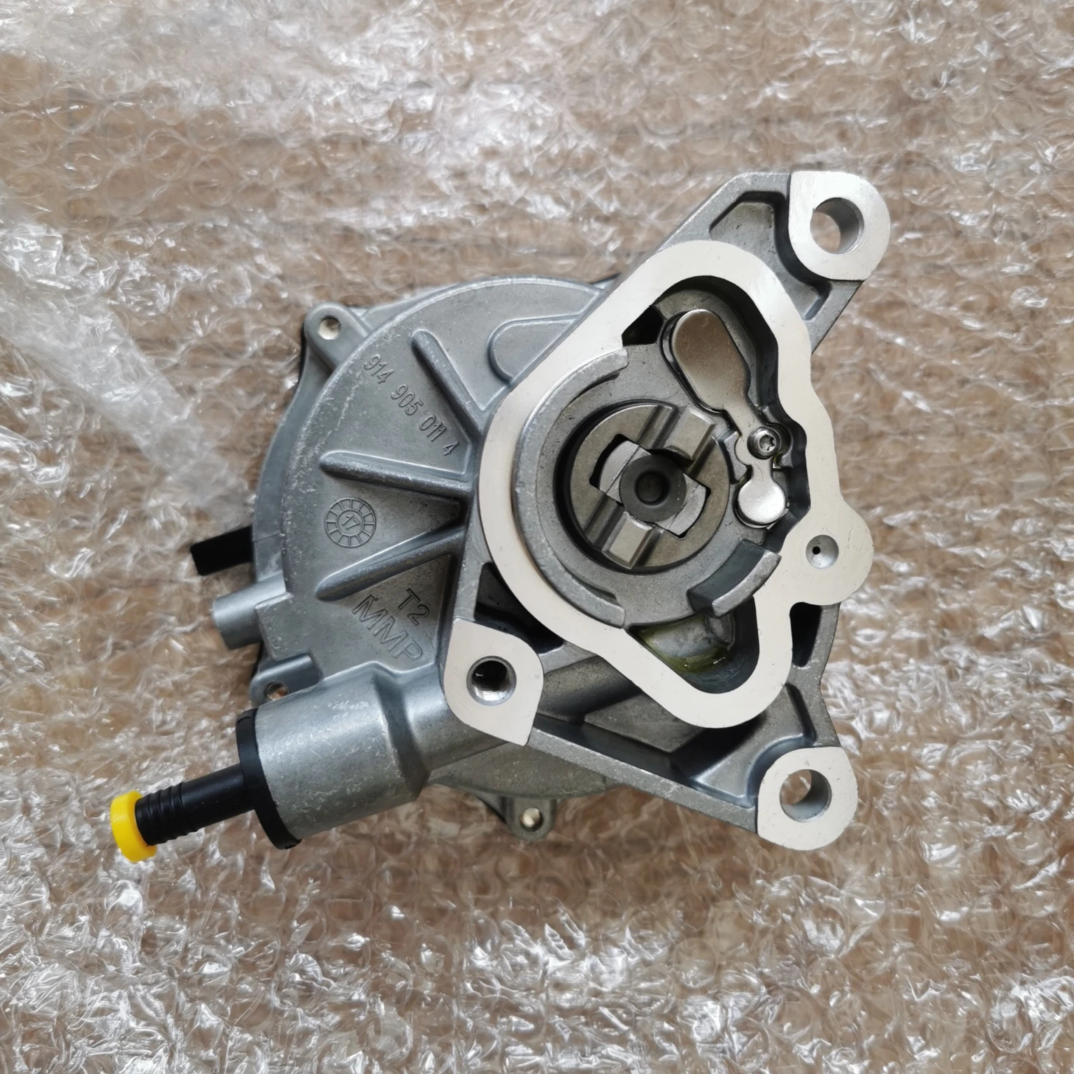 

Прямая поставка с завода, детали двигателя ISF, вакуумный насос 5282085