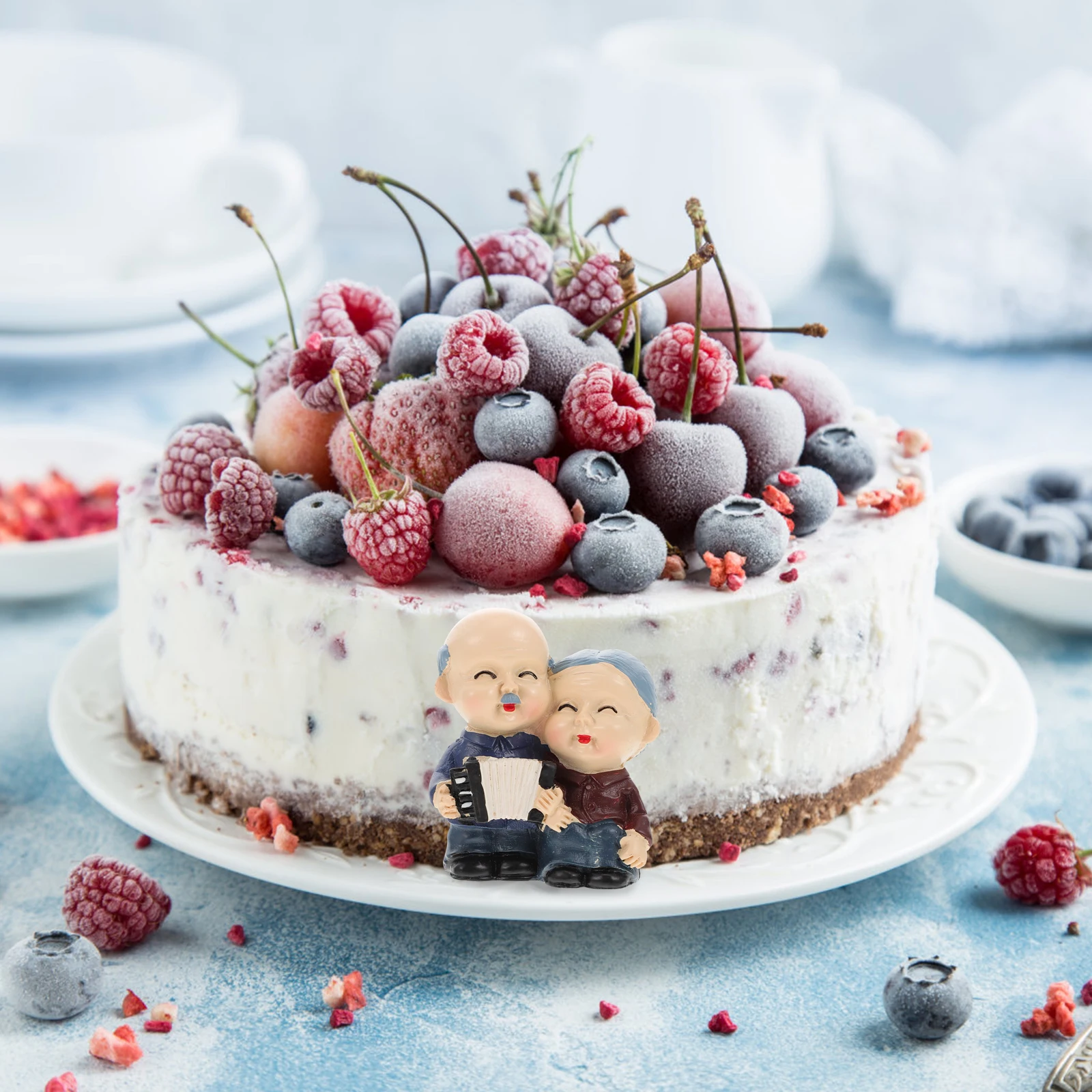 

1Pcs Grandpa Grandma Resin Cake Insert Small Elderly Couple Birthday Anniversary Cake Topper Wedding Party Decor