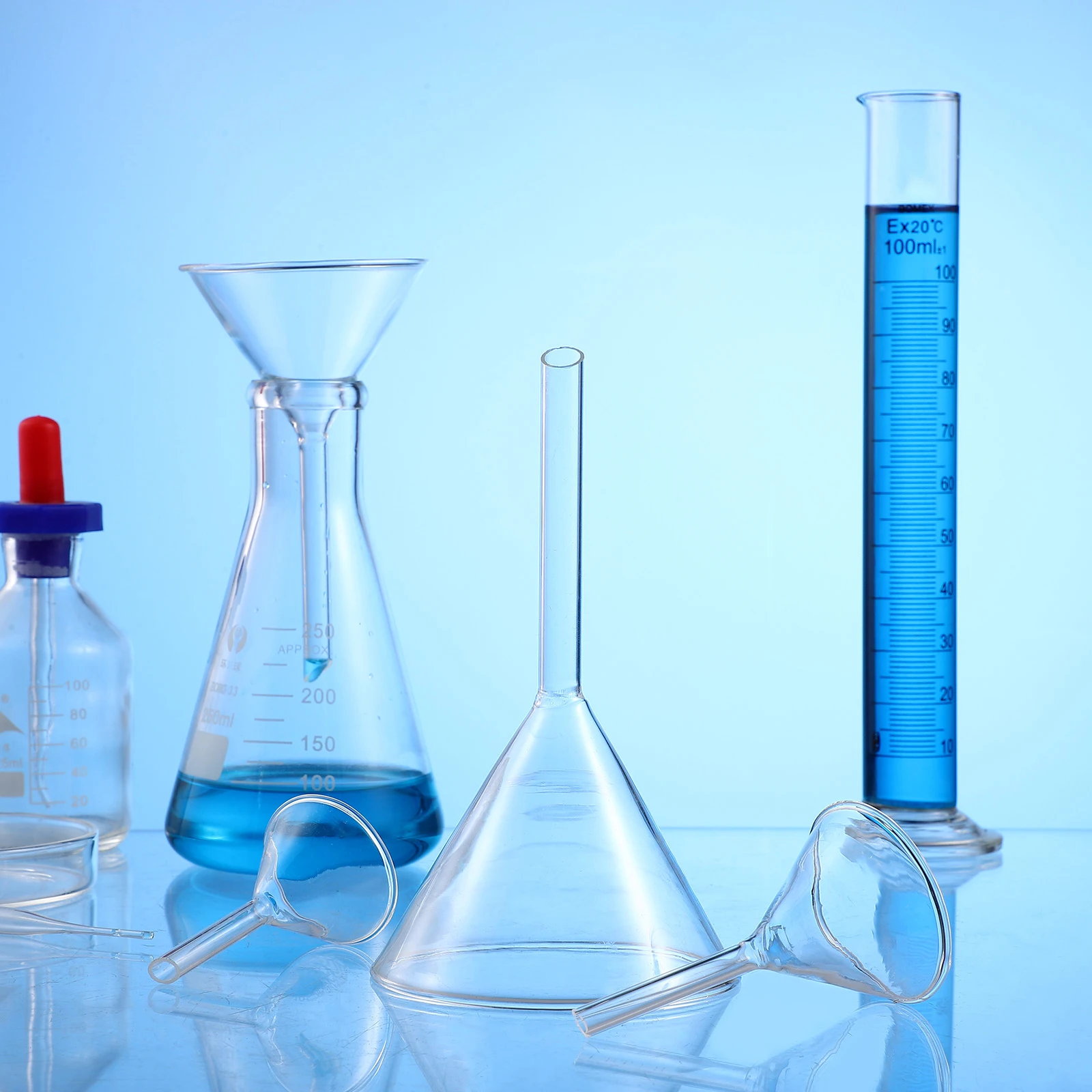 4Pcs Laboratory Funnels Glass Short Stem Clear Funnels Chemistry Teaching Supplies Lab Glassware Funnel Glassware