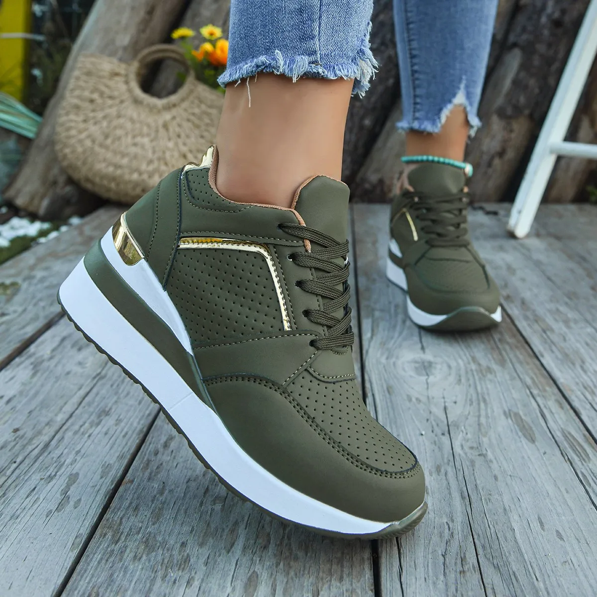 

Women's Lightweight Wedge Sneakers Thick Sole Breathable Running Sports Shoes Woman Plus Size Fashion Lace Up Platform Sneakers