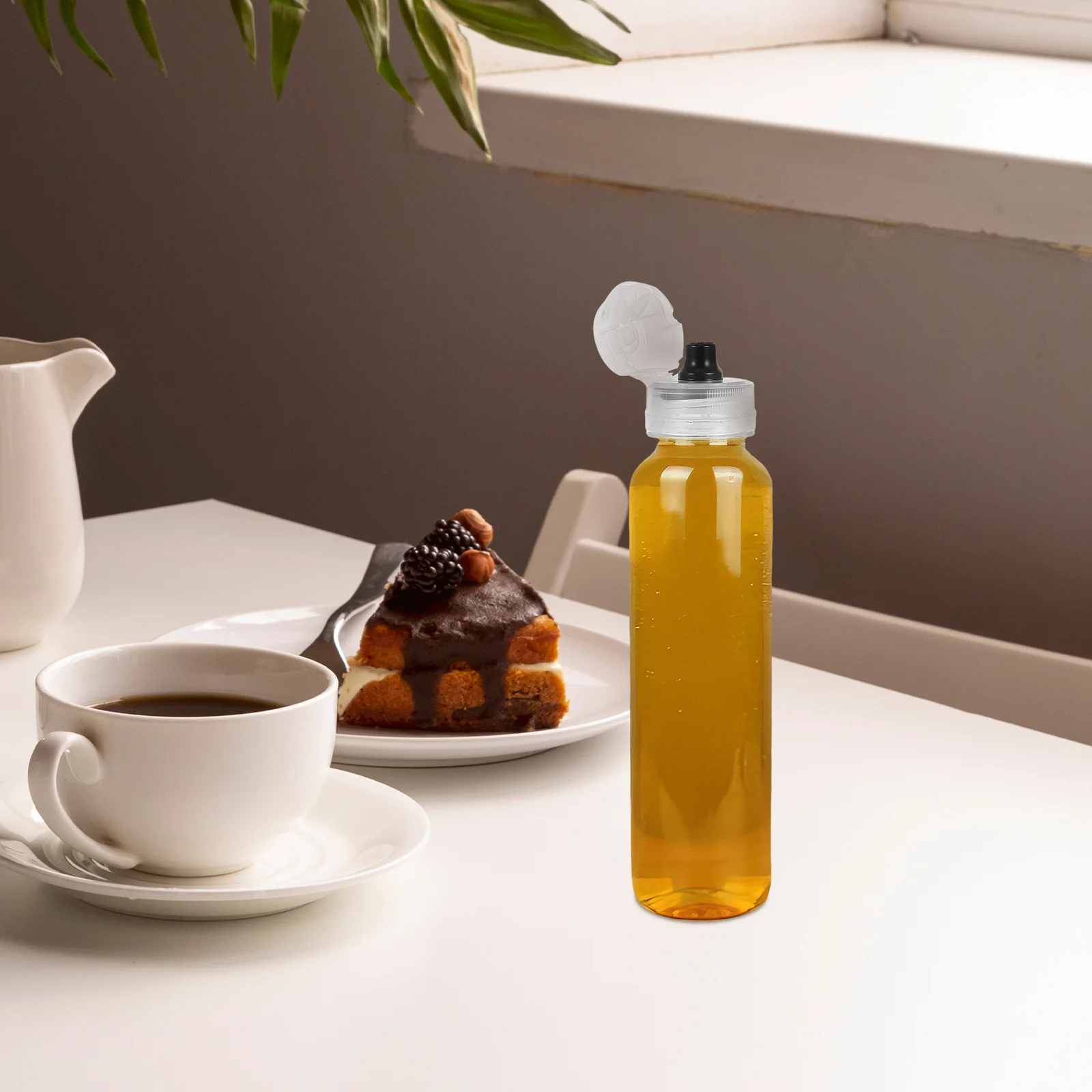 

4Pcs 500g Honey Squeeze Bottle Transparent Design Robust Pet Material for Efficient Storage of Honey Syrup and Sauces