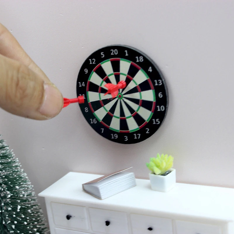 ''1set new Miniature Dollhouse Dart Board Darts Game Set Play Doll House Miniaturas Home Decor Accessories Toy Pretend Play Toy