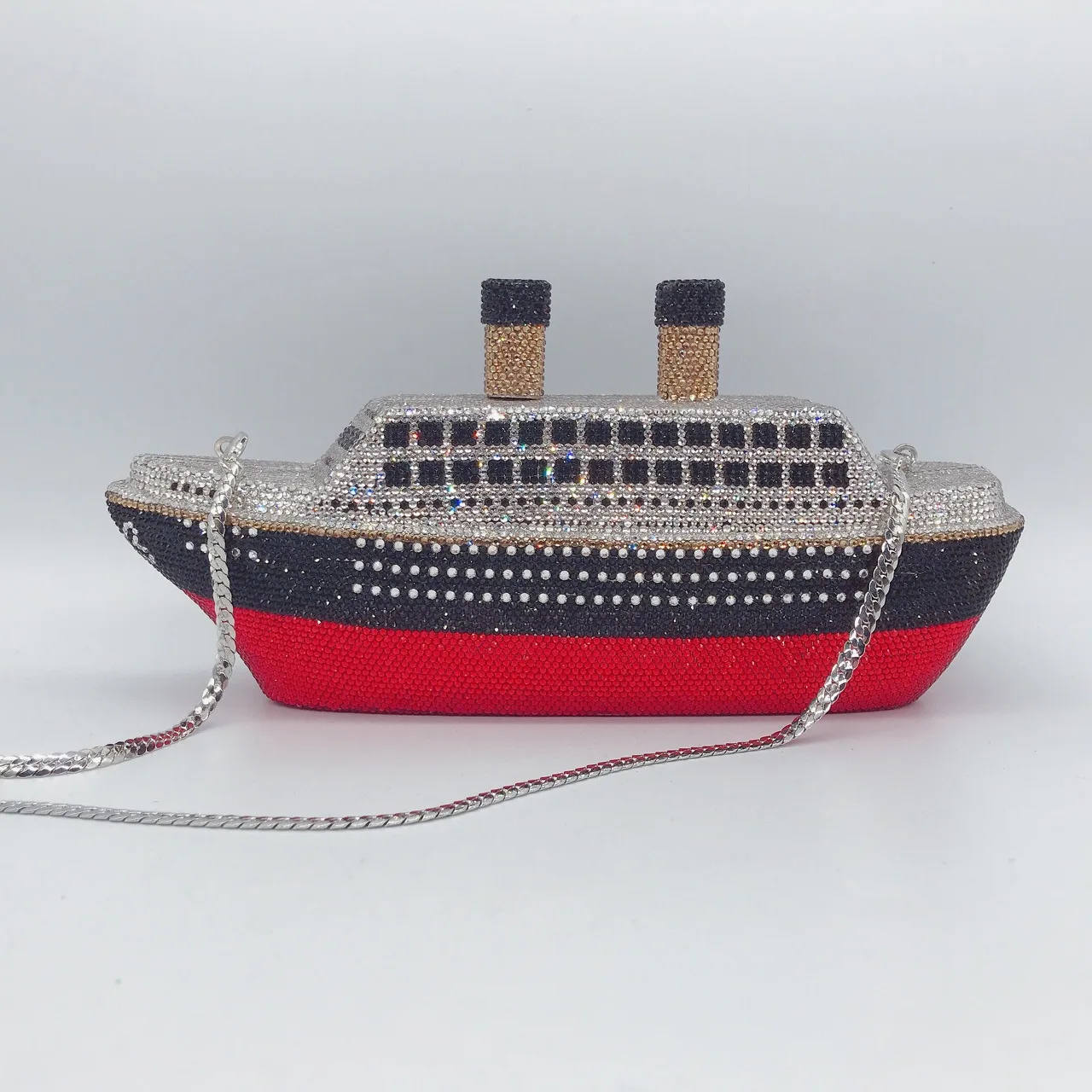 

Cruise Ship Shape Diamond-encrusted Dinner Bag Ship Full Of Diamonds Crystal Bag Banquet Personalized Clutch Women's Luxury Bags