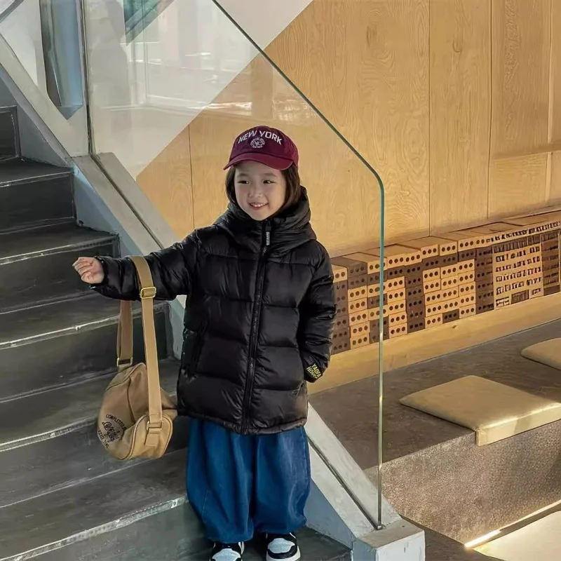 2025年子供冬新作ダウンジャケット ブラックゴールドダウンジャケット 男の子 女の子 中高学年 厚手ショートジャケット
