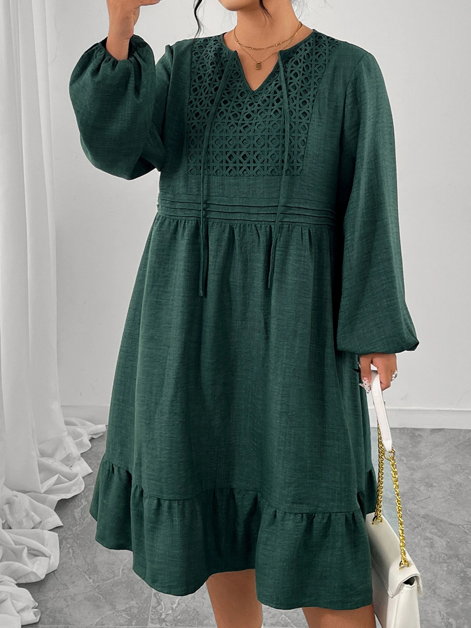 Damen Herbstkleid in Übergröße, Langarm, Rundhalsausschnitt, Hohe Taille, Midi-Kleid mit Bindeband