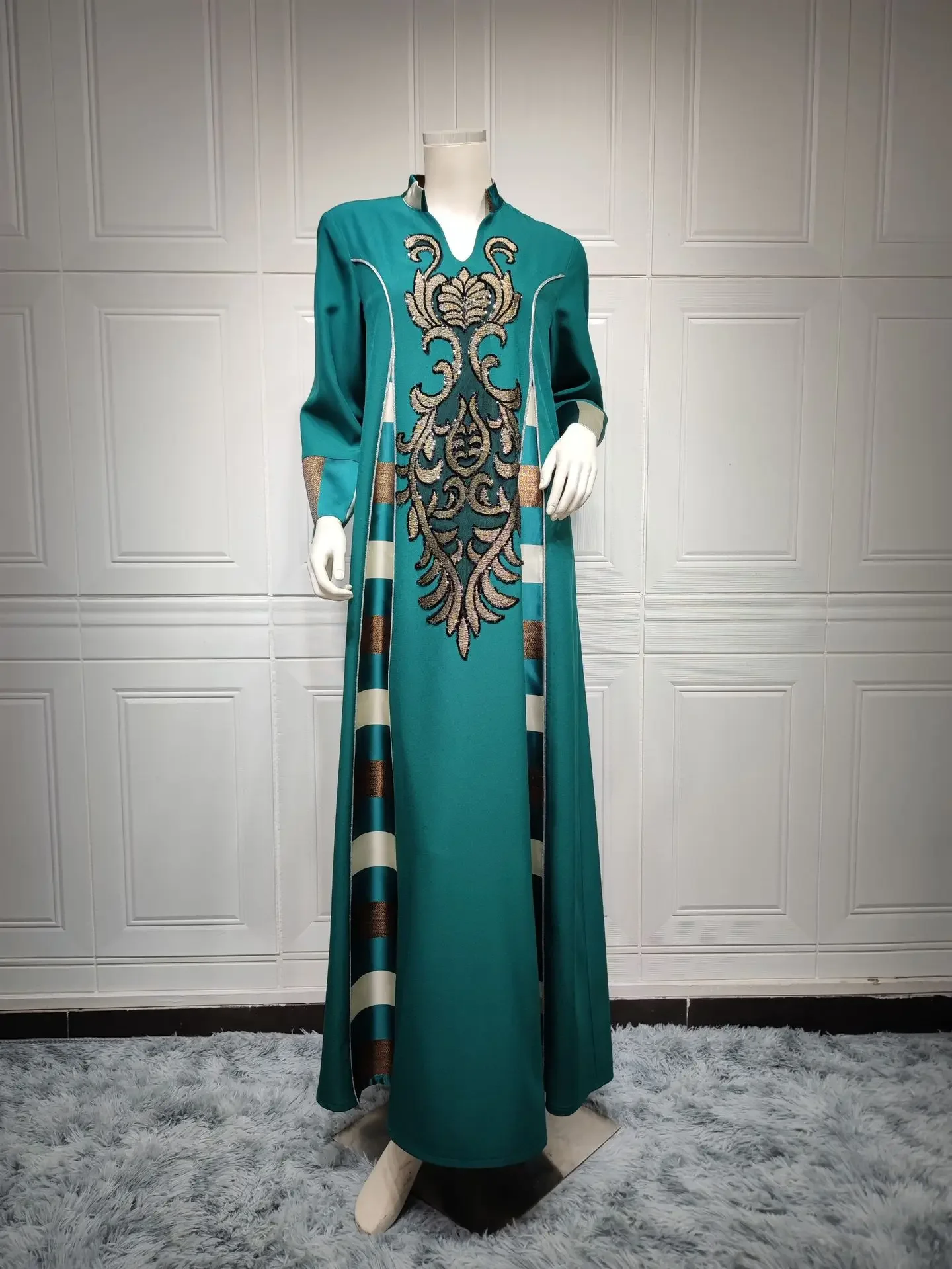 

Stripes Middle Eastern Robe Sequin Embroidery Dress for Women Arabia Dubai Abayas Casual Long Sleeve Abaya Loose Muslim Dress