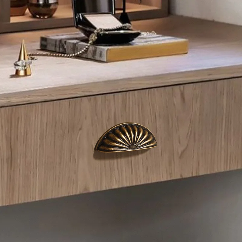 العتيقة برونزية باب خزانة ملابس مقبض سحب الصلبة سبائك الزنك المطبخ مقبض كابينة خمر ثقب واحد مقبض درج مقابض لقطع الأثاث