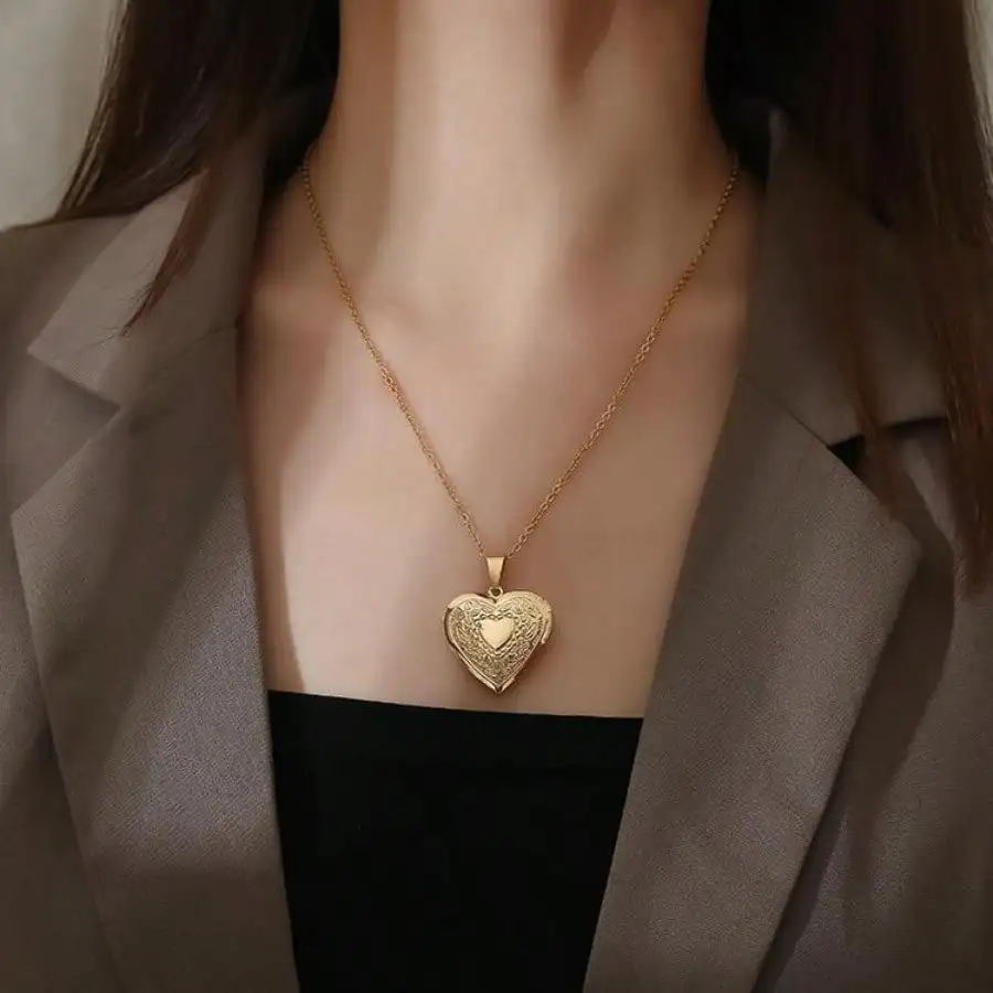 1Pc Fashion Simple Heart Necklace, Heart Frame Pendant Choker, Ideal for Daily, Parties, Festivals & Gift Giving