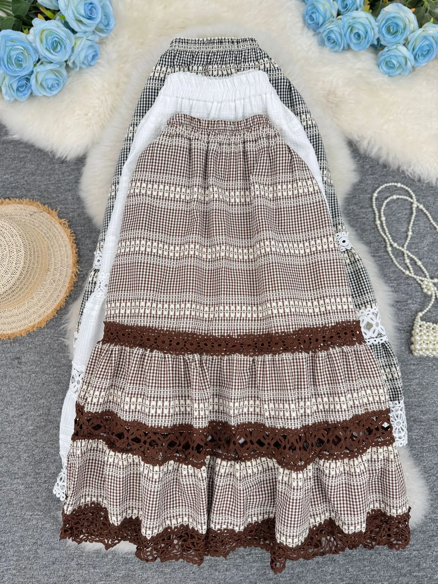 

Soft Korean Black Gingham Plaid Lace Skirt Elastic Waist Flared Tiered Lace Trim Maxi Skirt Mori Girl Countryside Garden Outfits