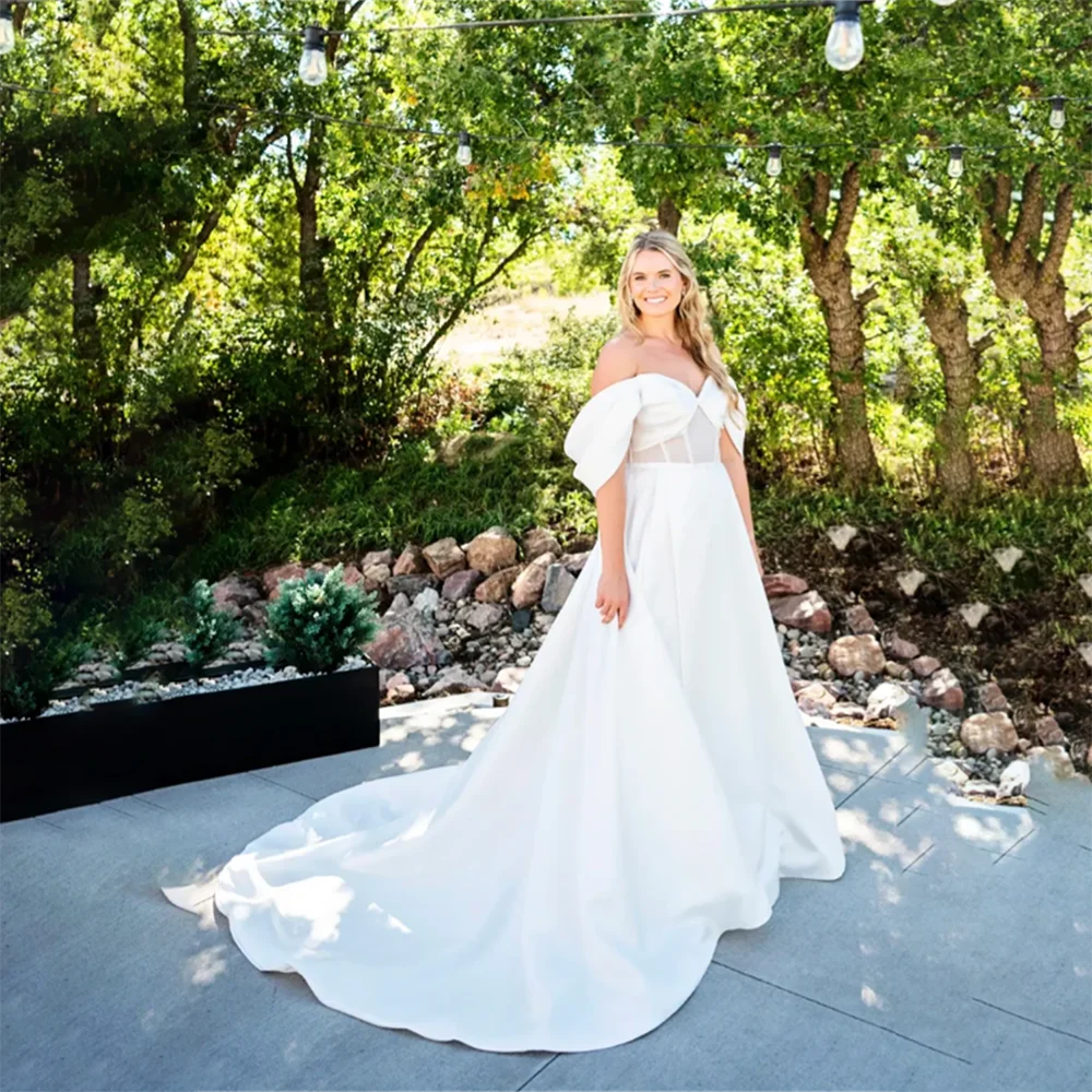 

Elegant Sweetheart Neck Wedding Dress Bridal Gown A-Line Train Bridal Dress for Bride Bride Gown Formal Wedding Gown Customized