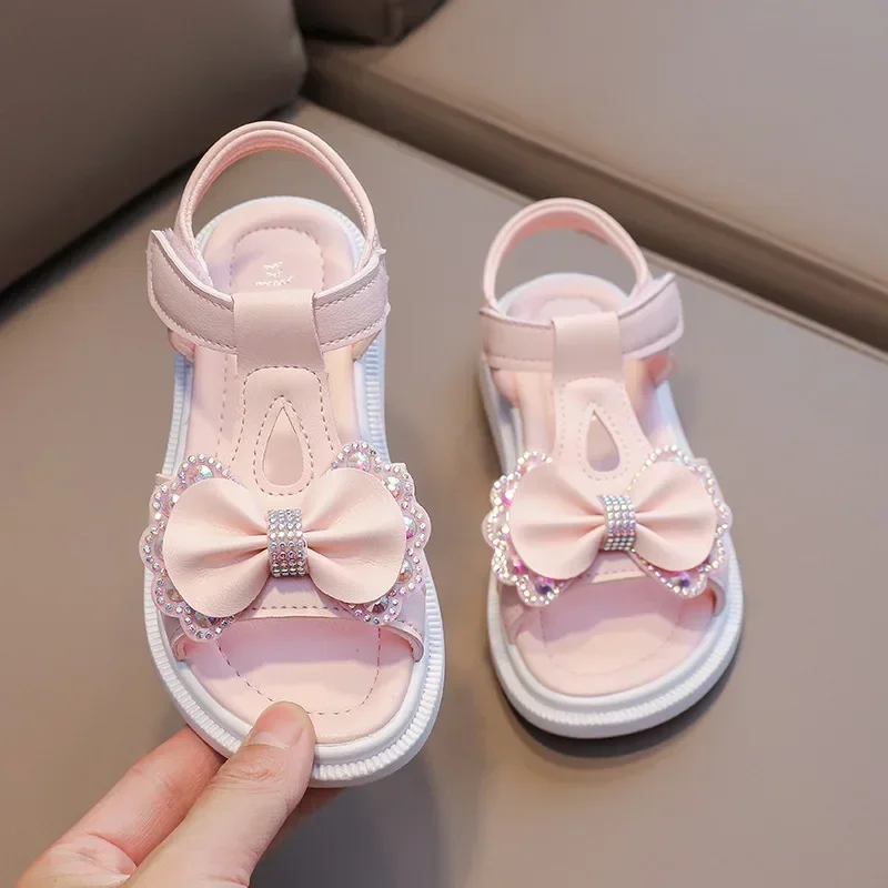 2026 Summer Girls Sandals Kids Soft Soles Casual Princess Shoes New Water Diamond Bow Beach Shoes Bow Shaped Girl Sandals