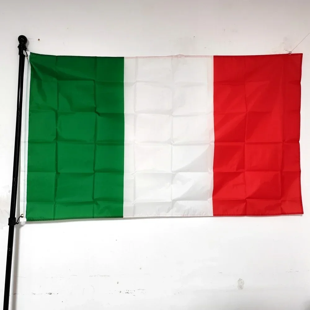 

Italy Flag 90x150cm Polyester-Outdoor/Indoor Hanging, Durable All-Weather Italian National Banner for Home & Festival Decoration