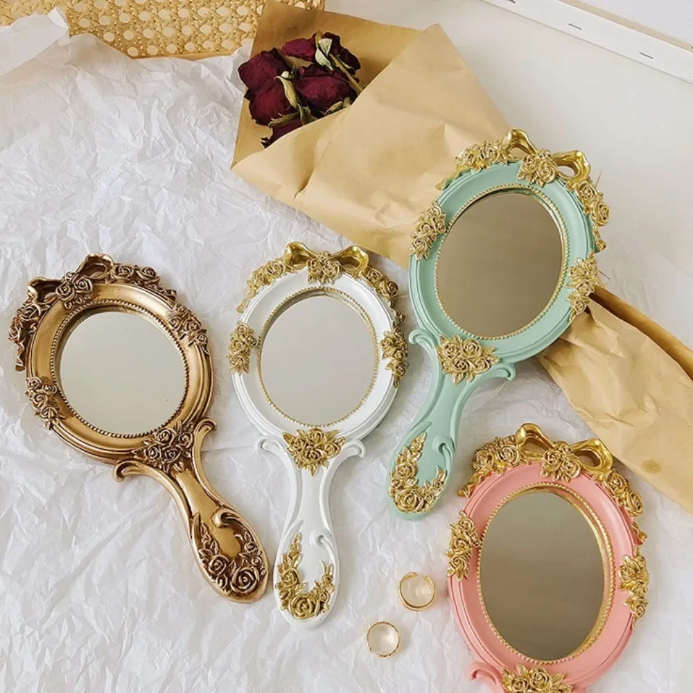 Espejo de mano Retro de estilo europeo, tocador de maquillaje Vintage, espejo de mano para salón de Spa, cosmético compacto, herramientas de maquillaje de escritorio