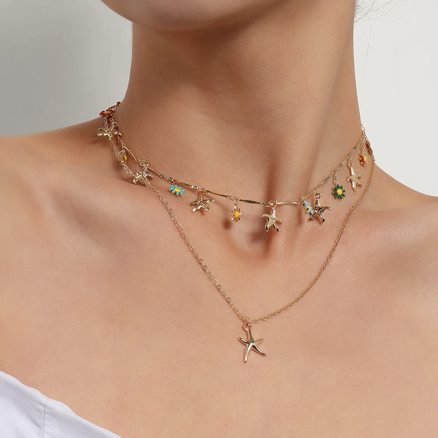 Alloy Starfish Pendant Necklace for Women Hawaiian Style Enamel Flower Charm Collarbone Chain Standard Length Gold
