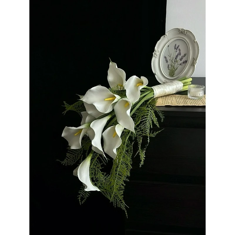 Calla lily bouquet simulation bouquet photography props wedding certificate engagement wedding flower forest senior