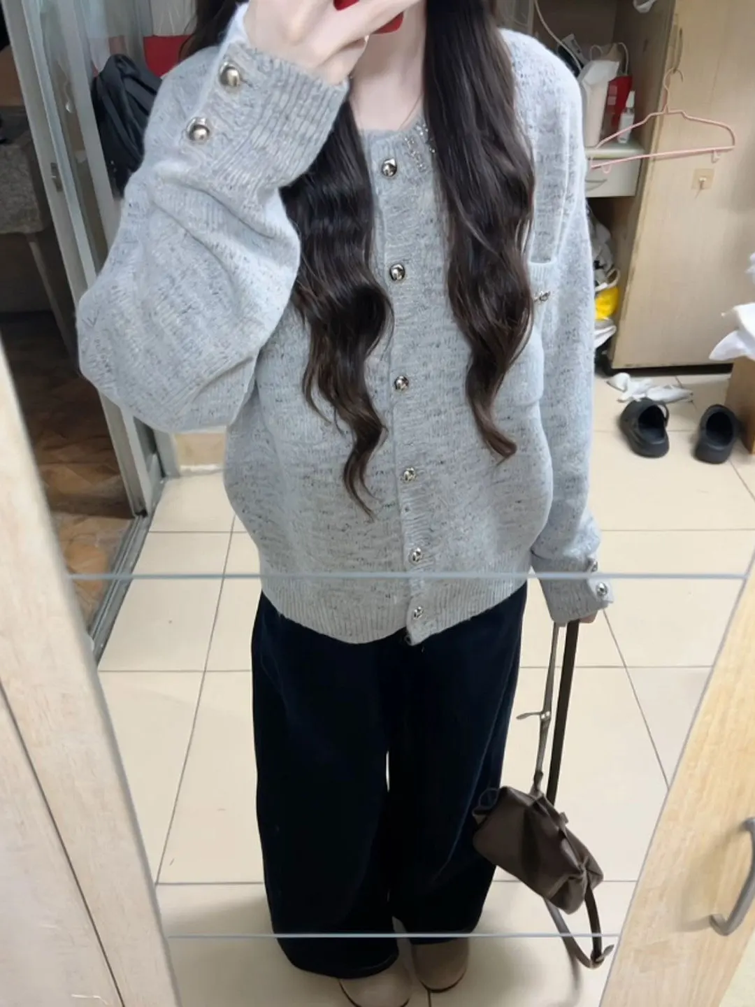 

Женский свободный свитер с длинными рукавами и круглым вырезом, модный весенний повседневный вязаный топ с бриллиантовой отделкой для любого случая