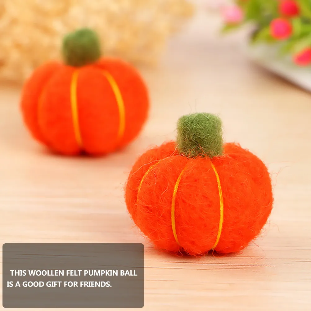 

6Pcs Felt Pumpkin Balls Craft Garland Decorative Pendant for Nursery Wall Window Backgrounds Felt Pumpkin Pendent