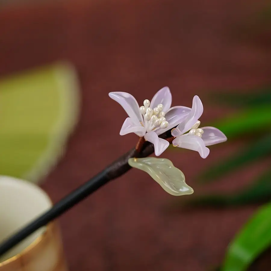 

Antique style headdress, hairpin, women's new Chinese high-end temperament, flowers, Han clothing, hairpin, wooden hairpin