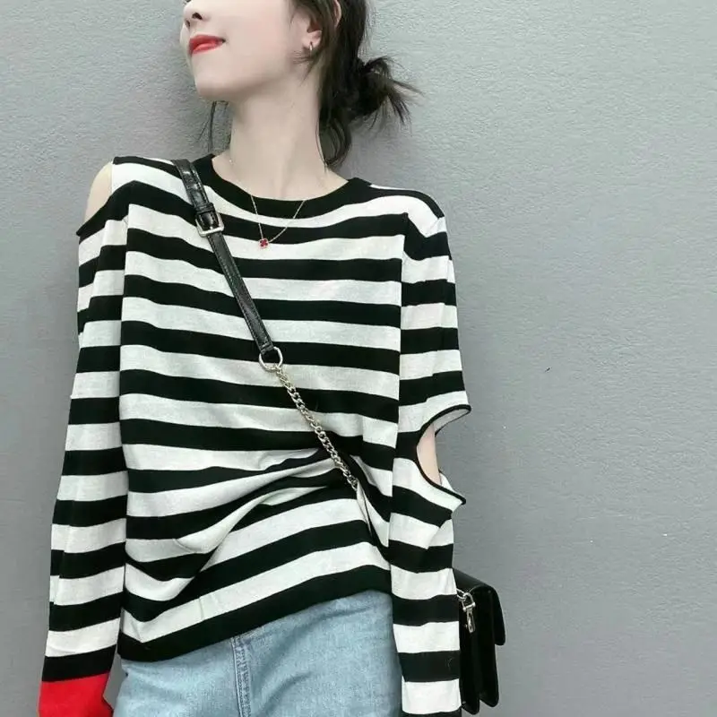 2024 New Summer Sweet Cool Street Style Trendy Fashion Round Neck Stripe Print Hollow Loose Leisure Long Sleeved T-shirt