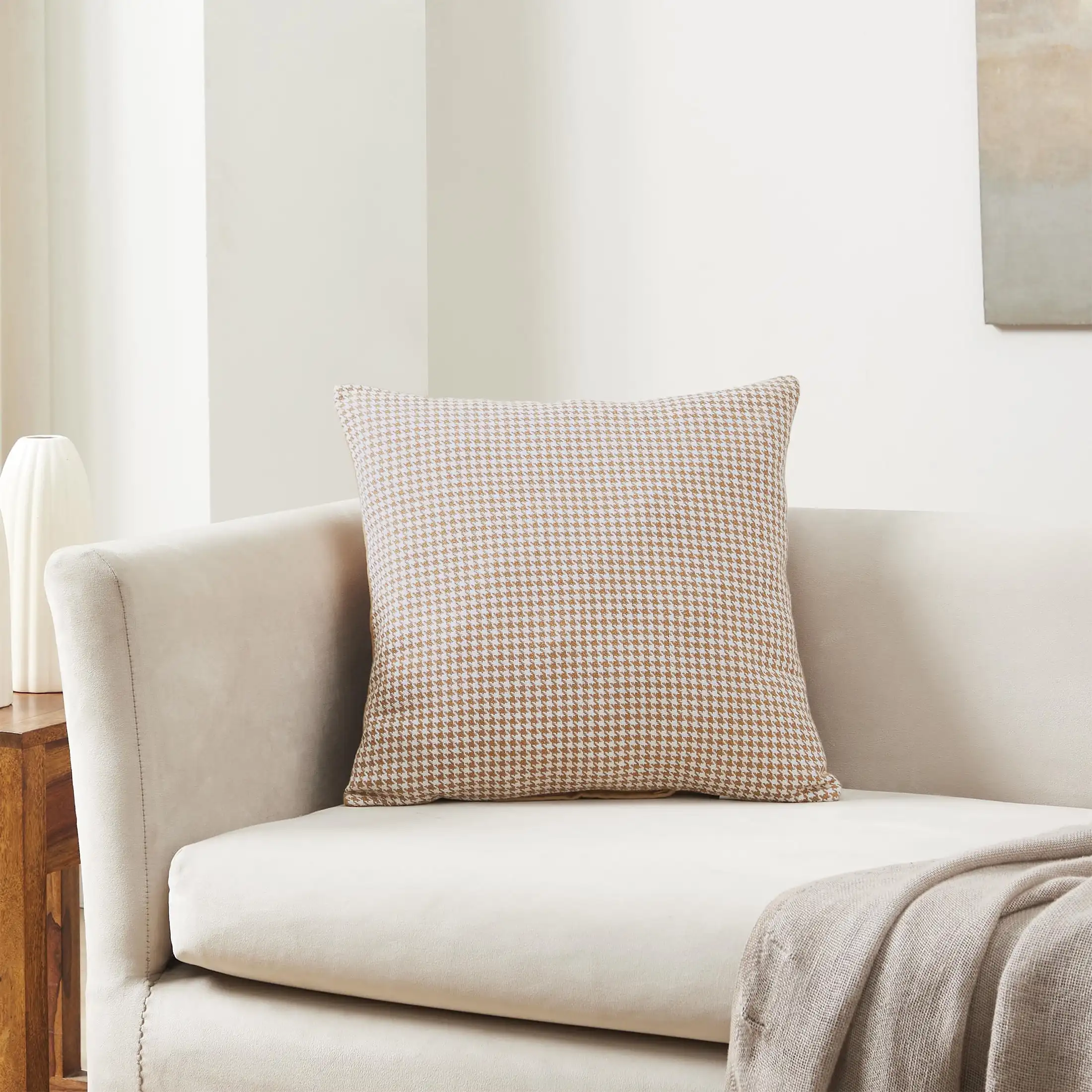 Mainstays 18 in x 18 in Brown Houndstooth Woven Decorative Pillow