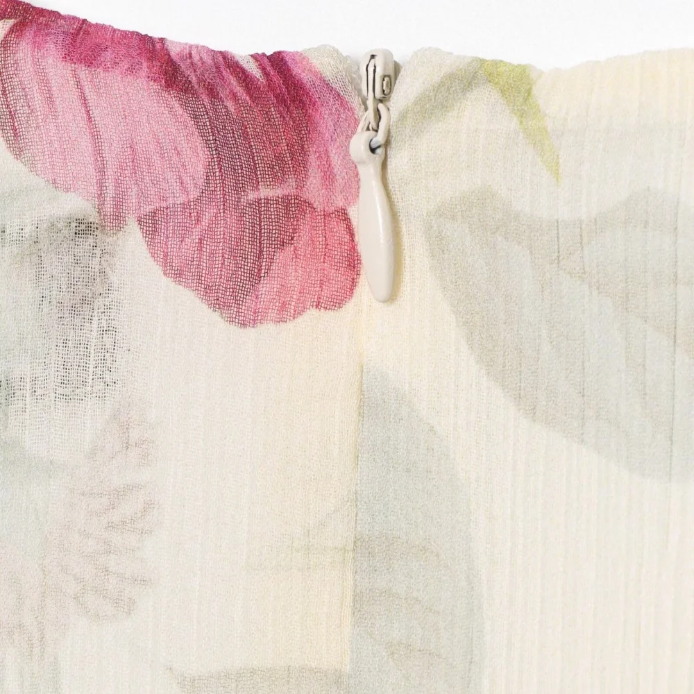 فستان مفتوح بتصميم مطبوع عليه زهور ورقبة على شكل حرف V بدون أكمام وسحاب خلفي من الدانتيل فستان صيفي جديد للسيدات على طراز العطلة