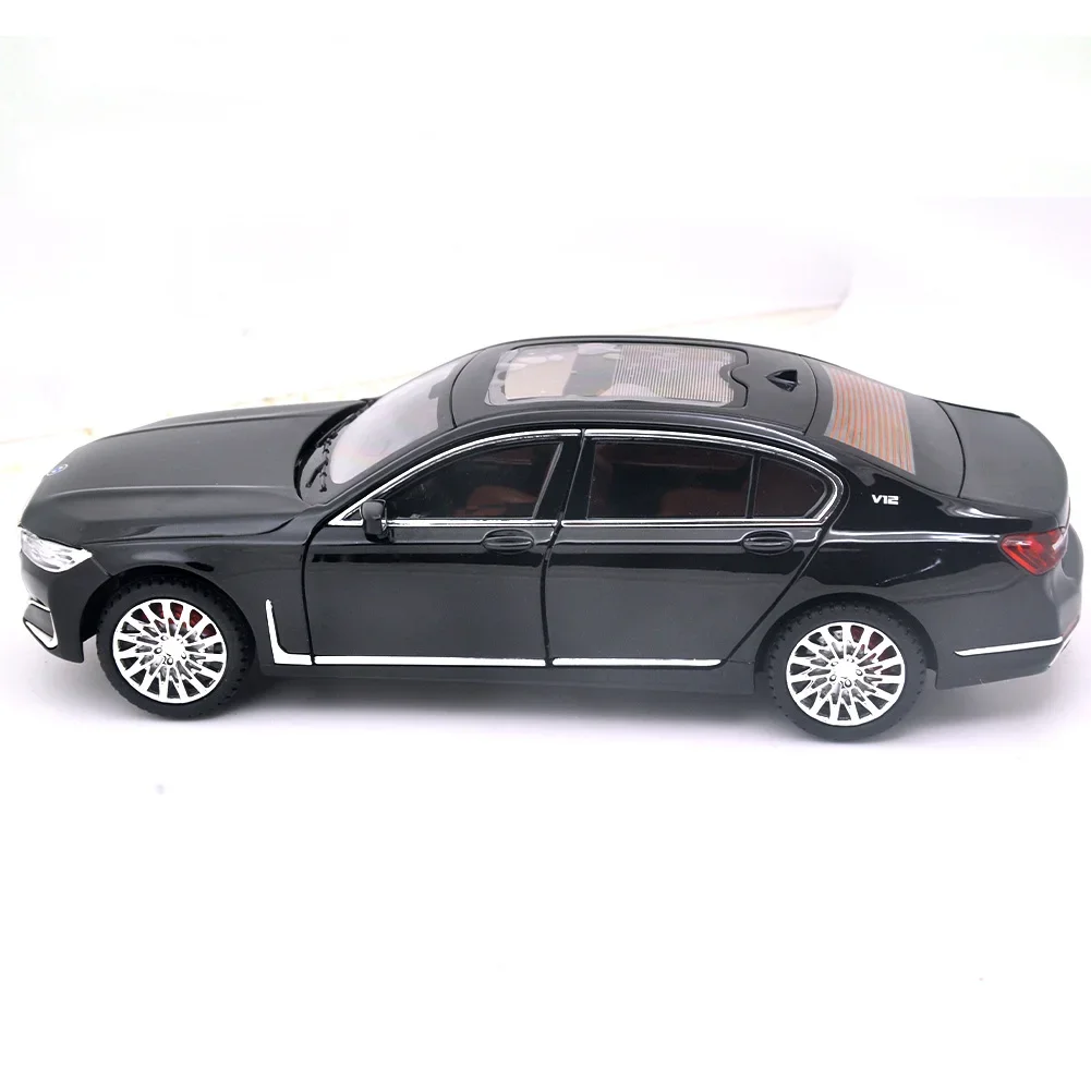 1/32 suitable for BMW 7 Series 760li die-casting metal alloy model car sound and light pull-back series children's toy gifts