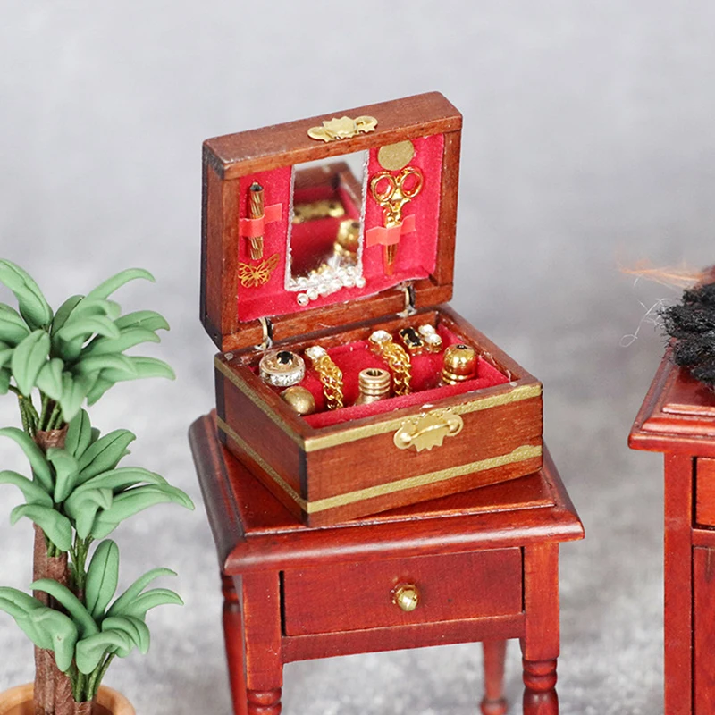 1:12 Dollhouse Miniature Accessories Mini Wooden Jewelry Box Model Toys For Doll House Decoration Vintage Jewel Case