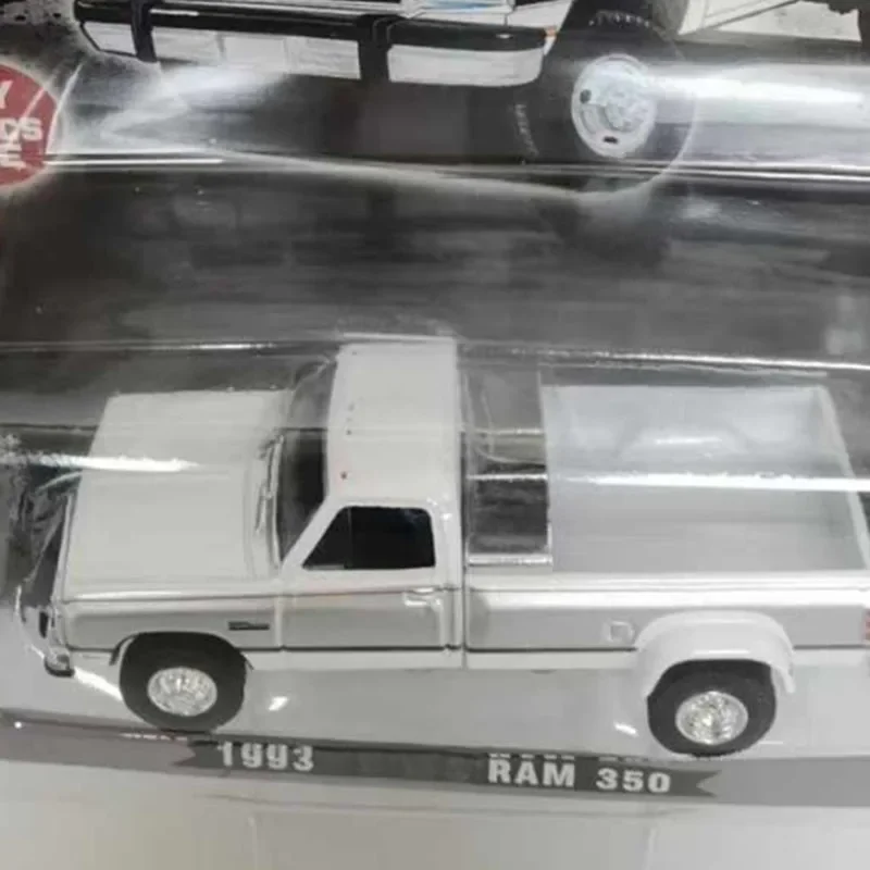 GreenLight 1:64 Scale 1993 Ram 350/250 Pickup Truck Alloy Car Model Classic Adult Souvenir Gift Static display Hobby Collection