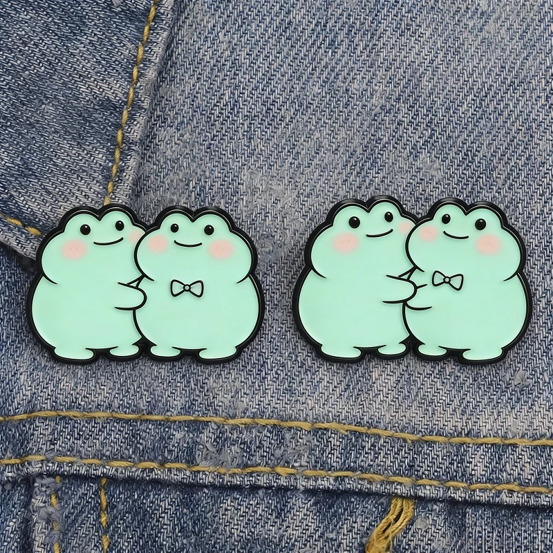 Lapel Pins Cartoon cute green frog brooch small animal stickers creative accessories badges clothing back packaging accessories