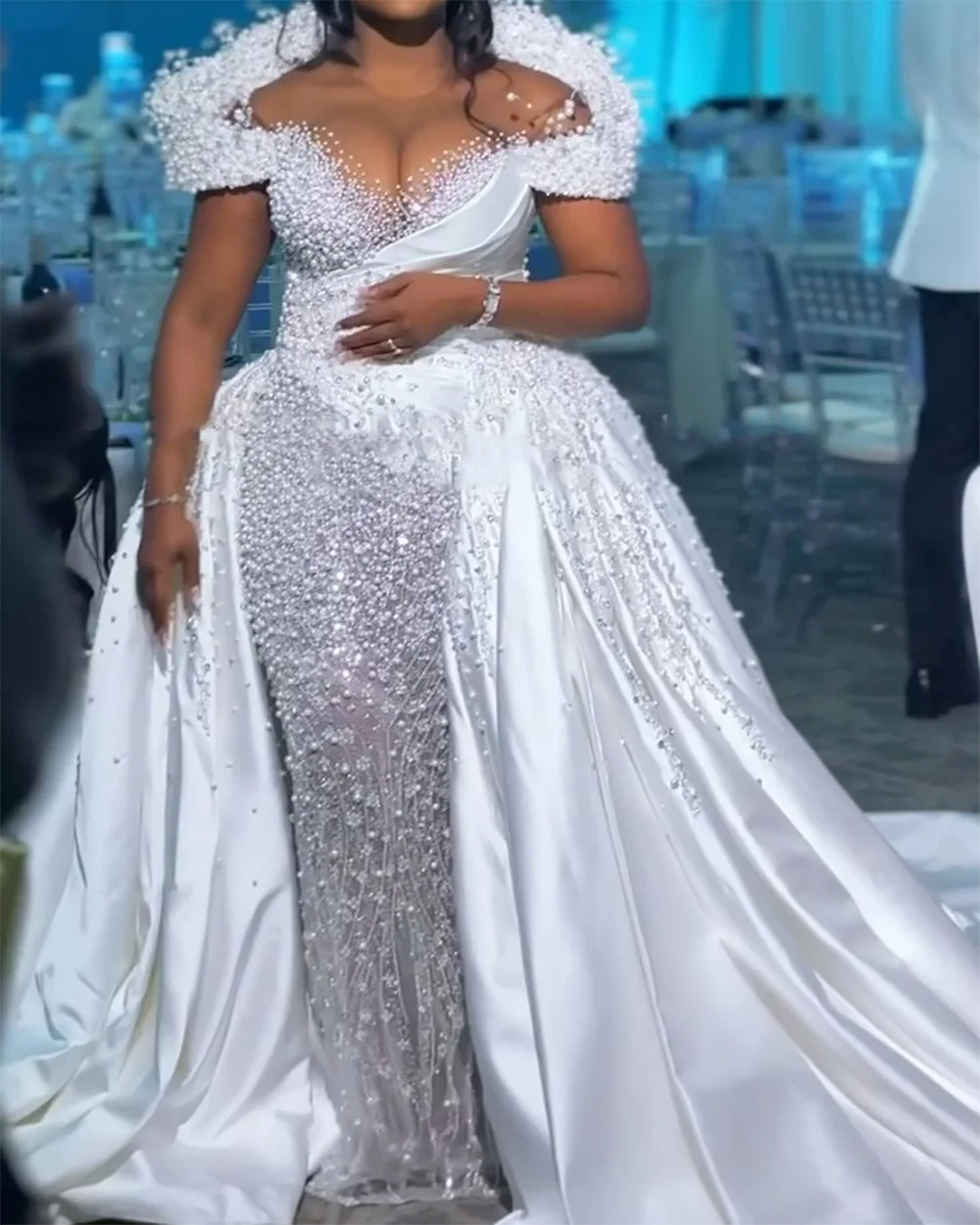 

Luxury Off Shoulder Beading Pleat Sleeveless Mermaid Bride Wedding Dresses Bridal Gowns Customized