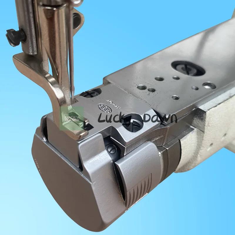 juego-de-4-piezas-de-accesorios-para-maquina-de-coser-industrial-de-alta-velocidad-246-placa-de-aguja-personalizada-de-boca-super-pequena-asiento-de-aguja-lanzadera-rotatoria-y-cubierta