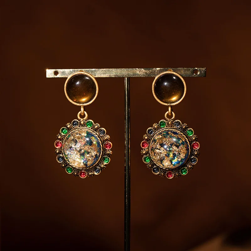 

New Europe and the United States light luxury temperament French everything with a high sense of fashion earrings