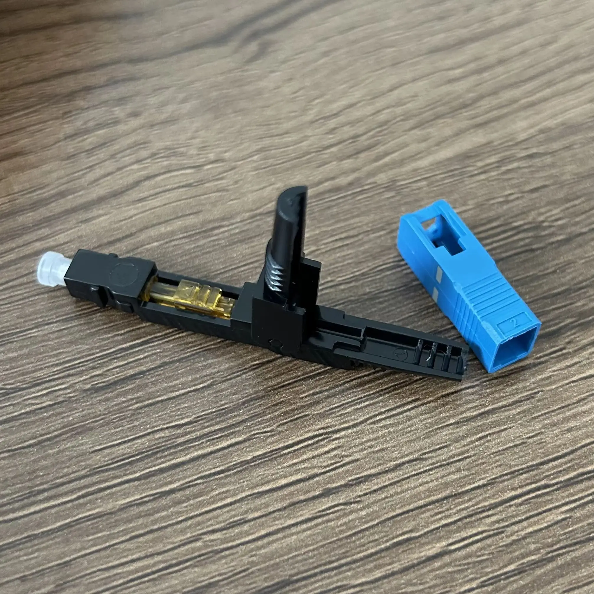 2025 100pcs SC/UPC Fiber Optic Fast Connector Single Mode Fiber Optic Adapter FTTH Fiber Connector Field Assembly
