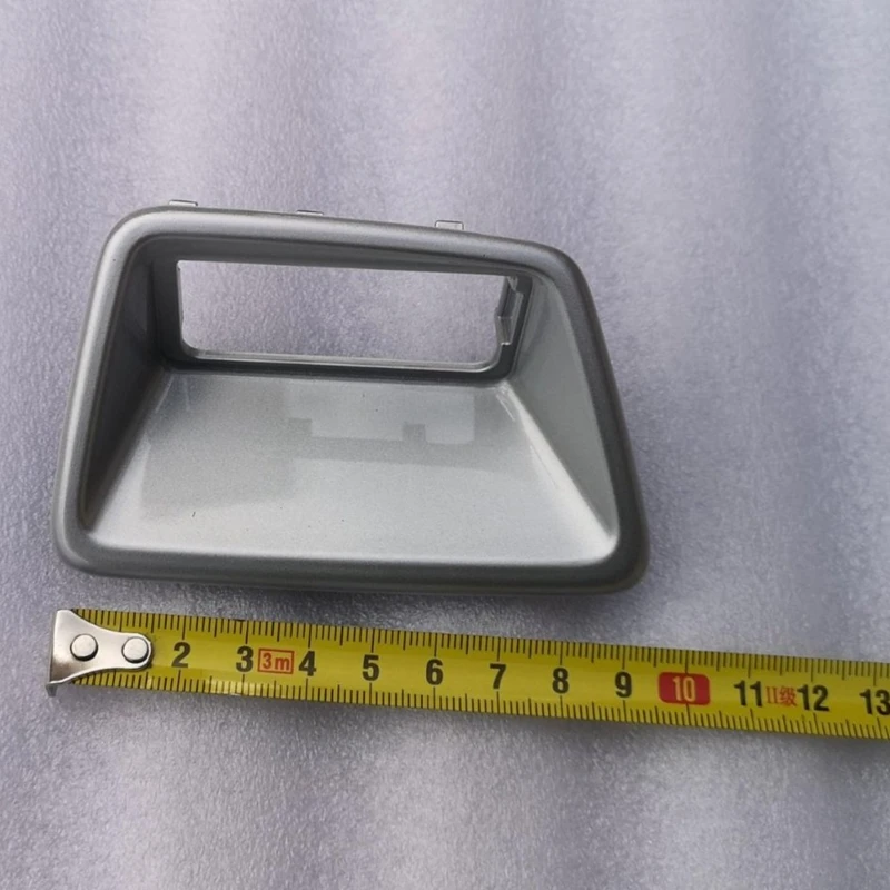 

BYD FangChengBao Leopard 5 Right License Plate Lamp Base SFHA-2804144/77-00E9Automobiles Parts Accesorios Para Auto Tools