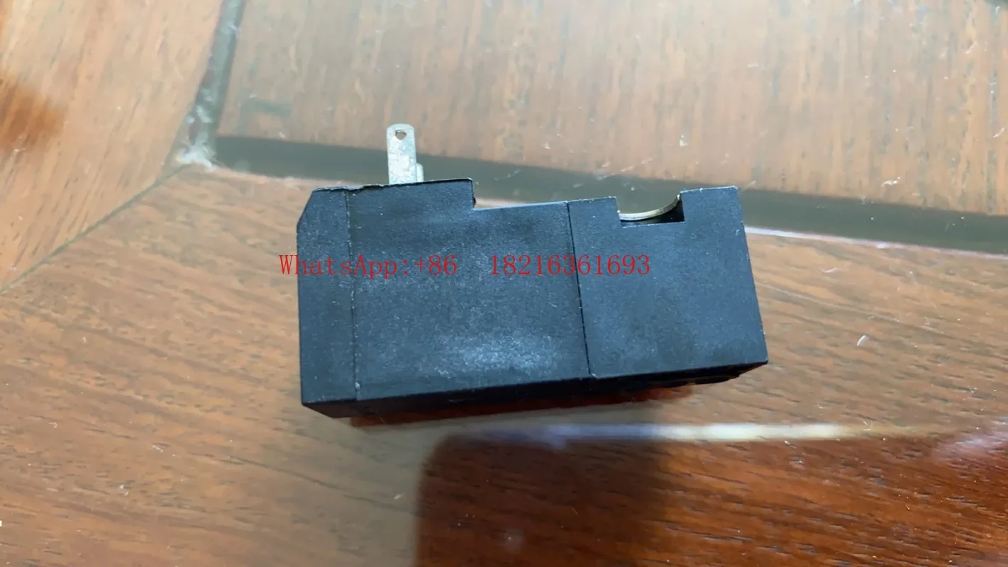 

1 шт. RVENTICS R422102562 24 В постоянного тока 2 Вт 1118210 24 В постоянного тока электромагнитная лента