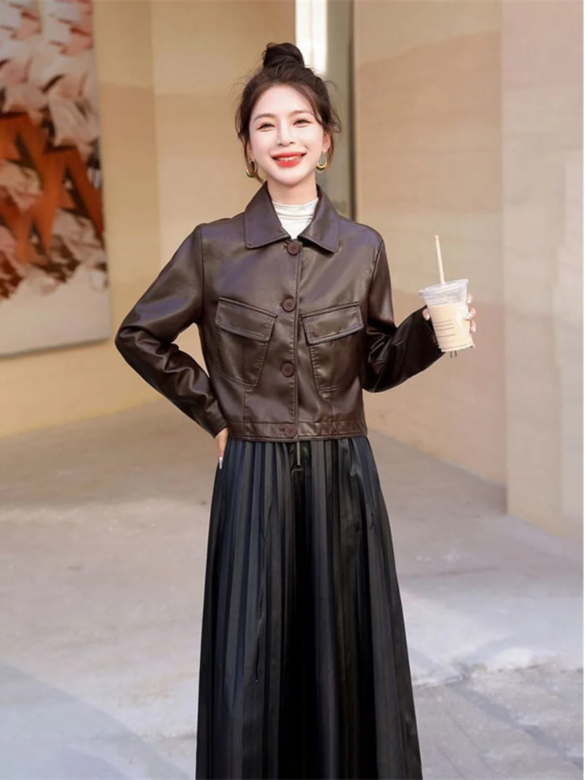 Jaqueta Feminina de Couro Macio e Moderna, Solta, com Gola Virada, Nova Coleção de Outono, Elegante e Casual para o Dia a Dia