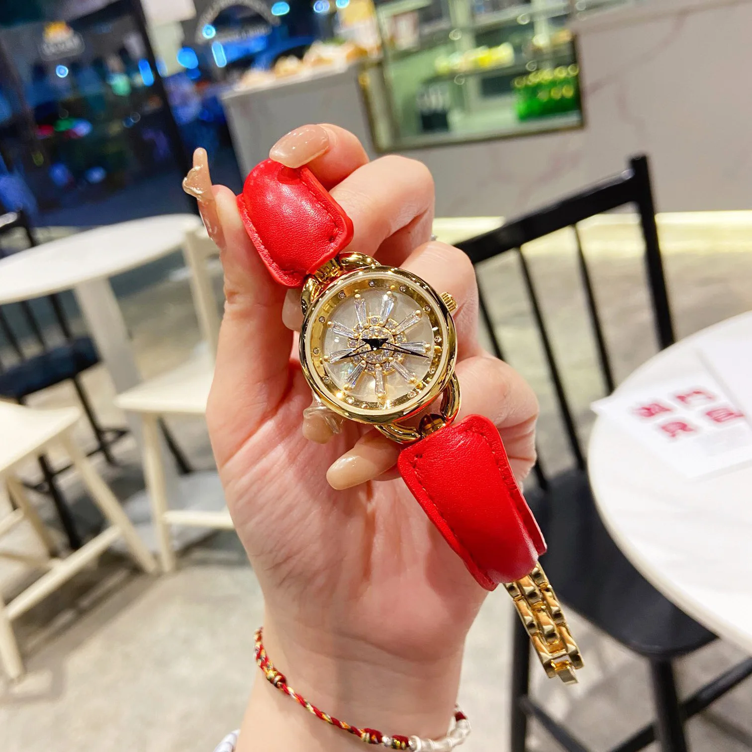 Women Quartz Watch Luxury Clock Fashion Rotation Dial Diamond Inlay Vintage Orologio Retro Rotate Design Reloj Ladies Wristwatch