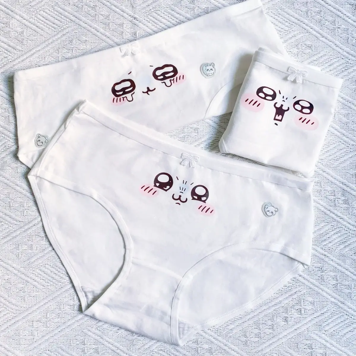 Japanische Chiikawa Momonga süße Unterhosen aus antibakterieller reiner Baumwolle, Momonga Cartoon-Damenunterhosen, gut aussehendes Mädchen-Geschenk.