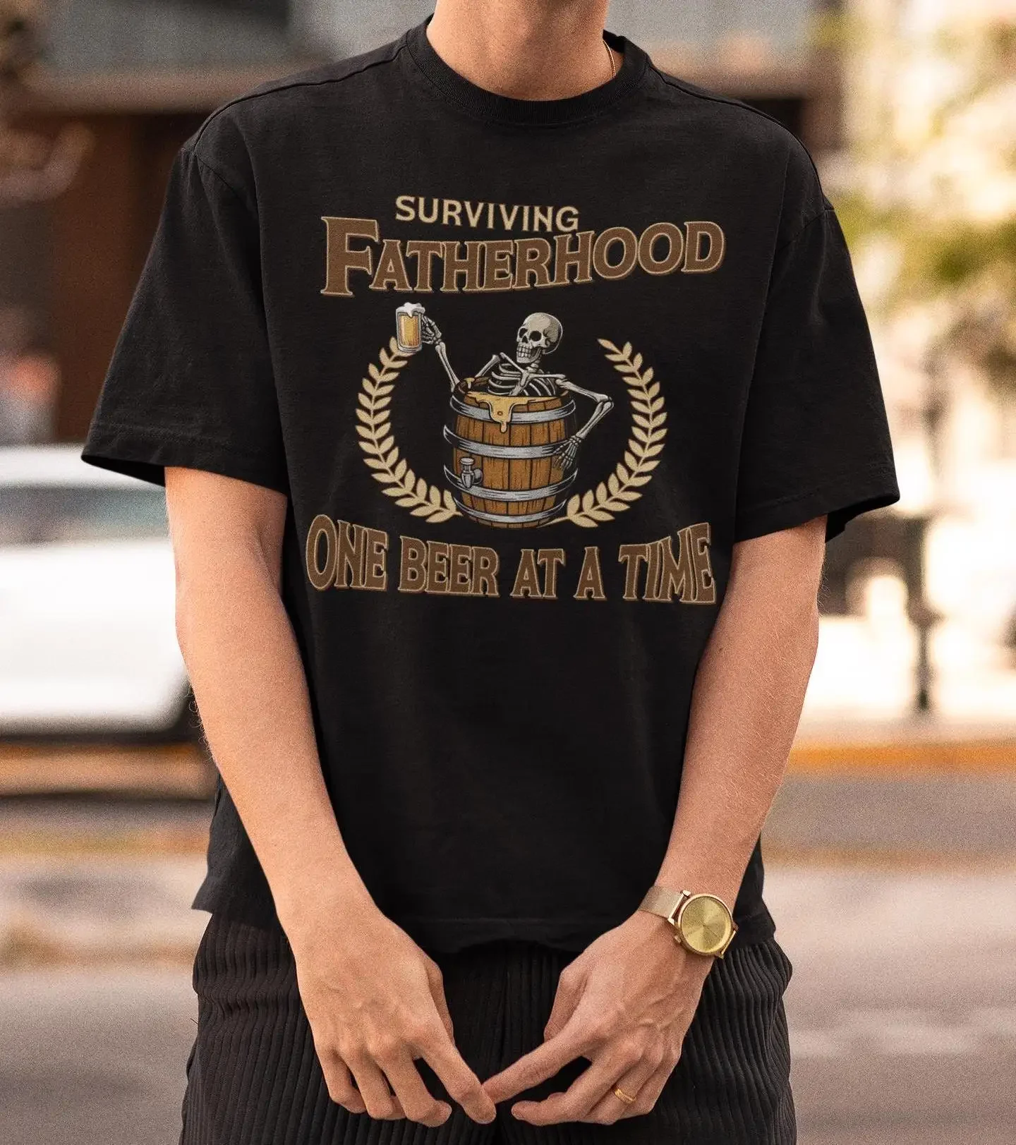 

Футболка Surviving Fatherhood One Beer At A Time, новый подарок для папы, забавный подарок для быть