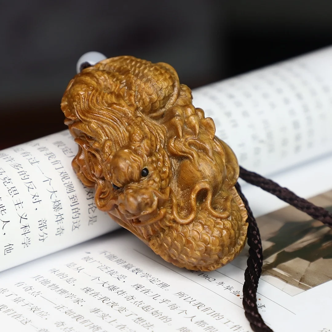 Creative Green Sandalwood Carving Lucky Embracing Beads Handheld Cultural Toys Car Interior Pendant Zodiac Dragon Ornament