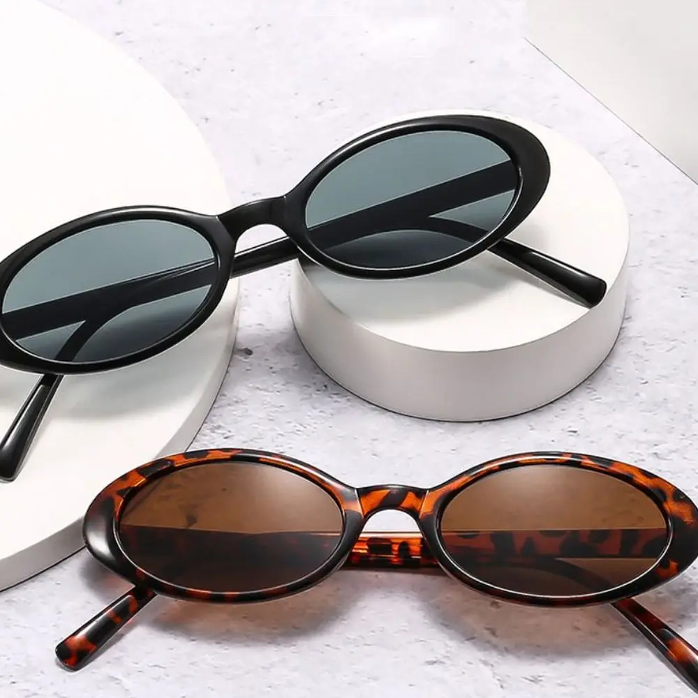 Women Fashion Retro Small Oval Frame Sunglasses Black Cow Color Sun Glasses Fashion Shades Polarized Eyewear UV400 Protection