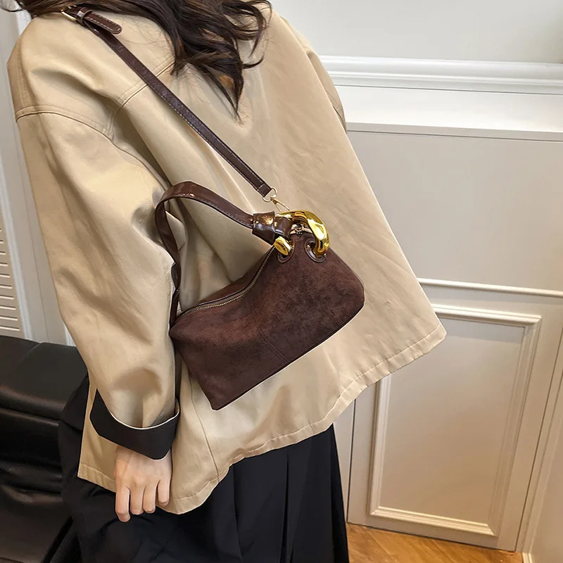 

Роскошная винтажная сумка через плечо 2025, просторная женская сумка-подушка, повседневная сумка через плечо с несколькими карманами, легкая и шикарная ​