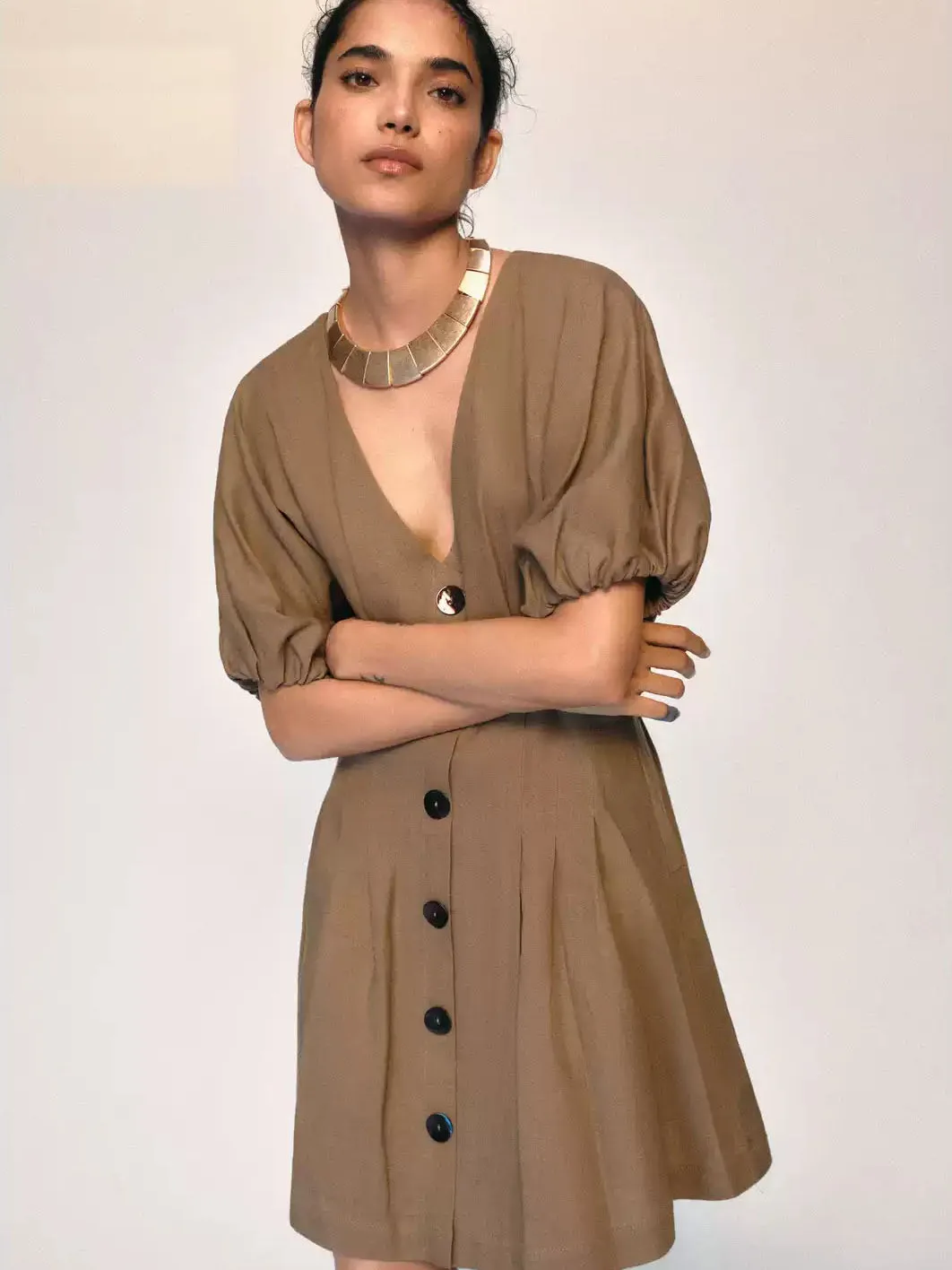 

Slim Fit Dress V Neck Button Decor Short Sleeve New Summer Women's Wear Ethnic Stage Costume 25-35 Years Old