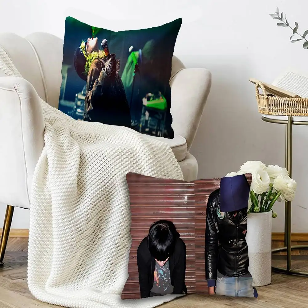 Crystal Castles Band Amnesty Maple Design Cushion Cover Happy Autumn Harvest decor Holiday Decorati Pillow Cover