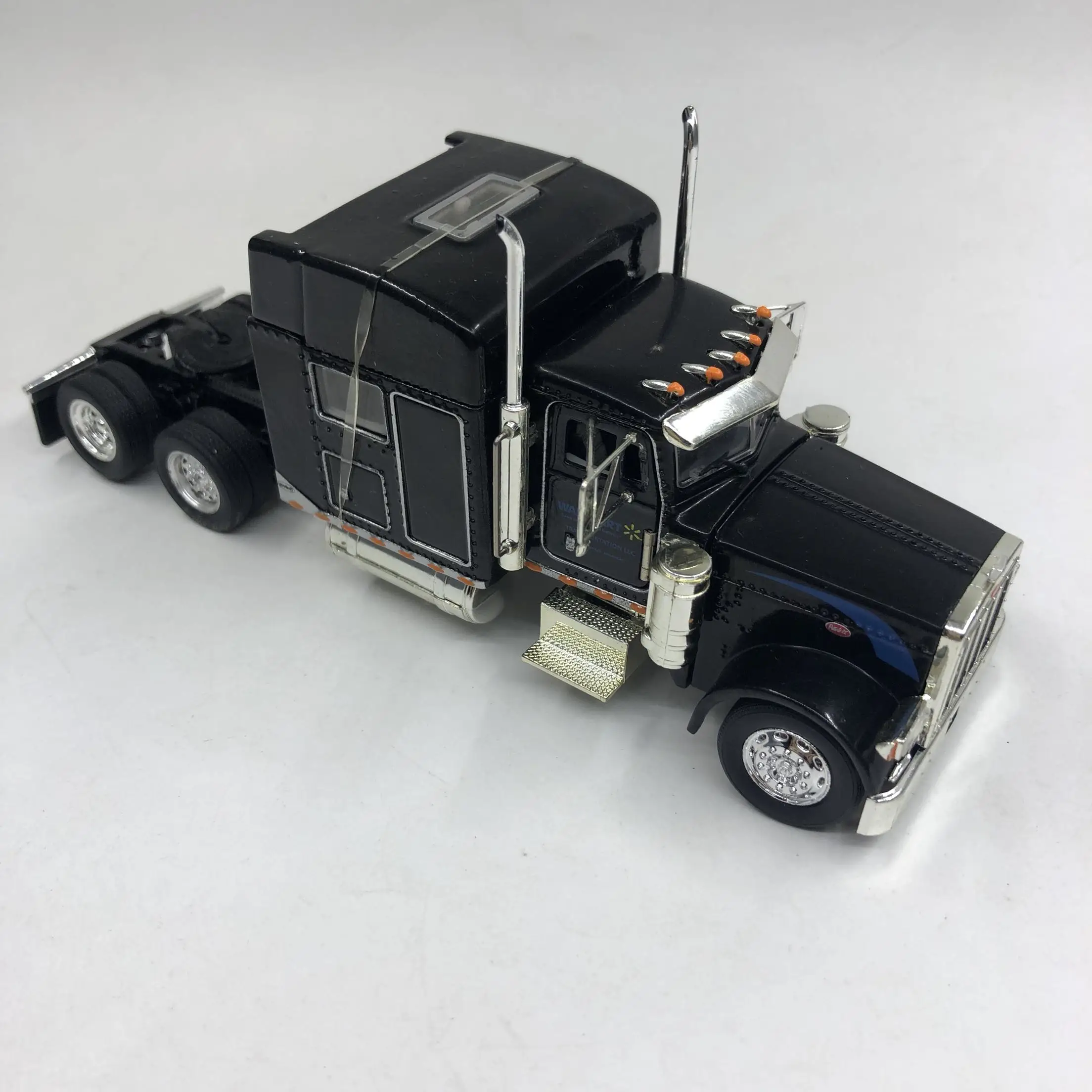 Diecast 1:53 Scale American-style Peterbilt Container Truck Head Peter Alloy Car Model Collection naments Display Vehicle Toys