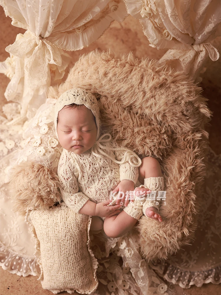 Alat Peraga Fotografi Bayi Baru Lahir Set Romper Rajut Beige + Topi + Kaus Kaki Alas Renda Tirai Renda Dekorasi Alat Peraga untuk Studio Aksesori Pemotretan Bayi
