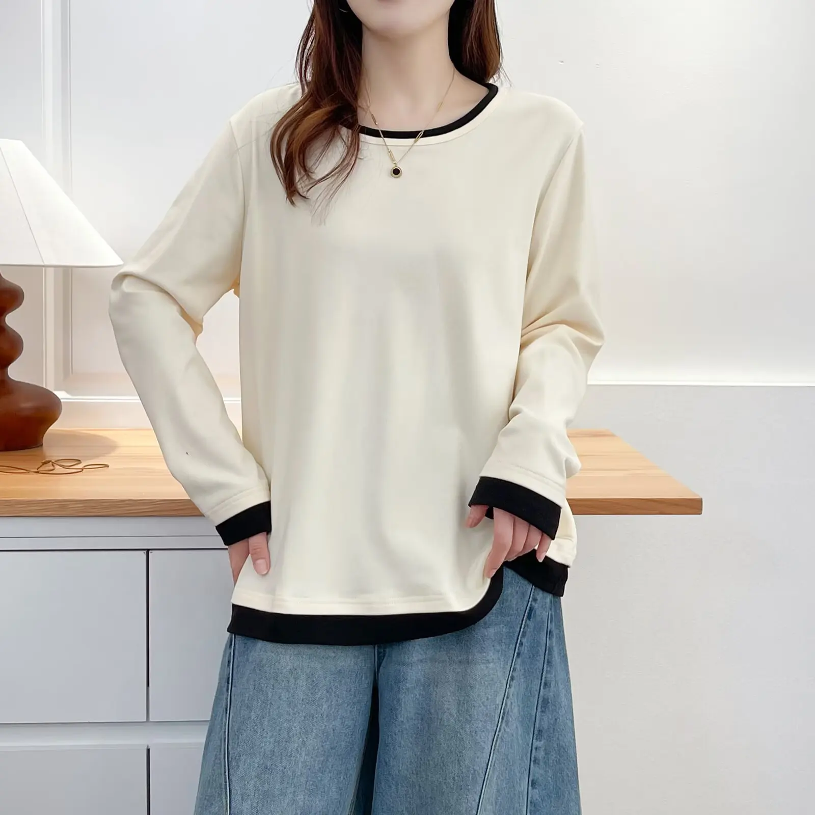 XXXXL موضة حجم كبير تي شيرت نسائي 2025 الخريف الشتاء عادية اللون حجب الصوف الدافئة بلوزات بأكمام طويلة 2532