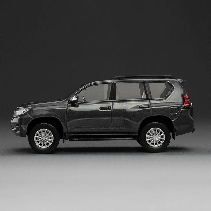 1:43 Scale Land Cruiser Prado 2018 Simulation Alloy Car Model Static Display Collectible Toy Gift Souvenir Decoration