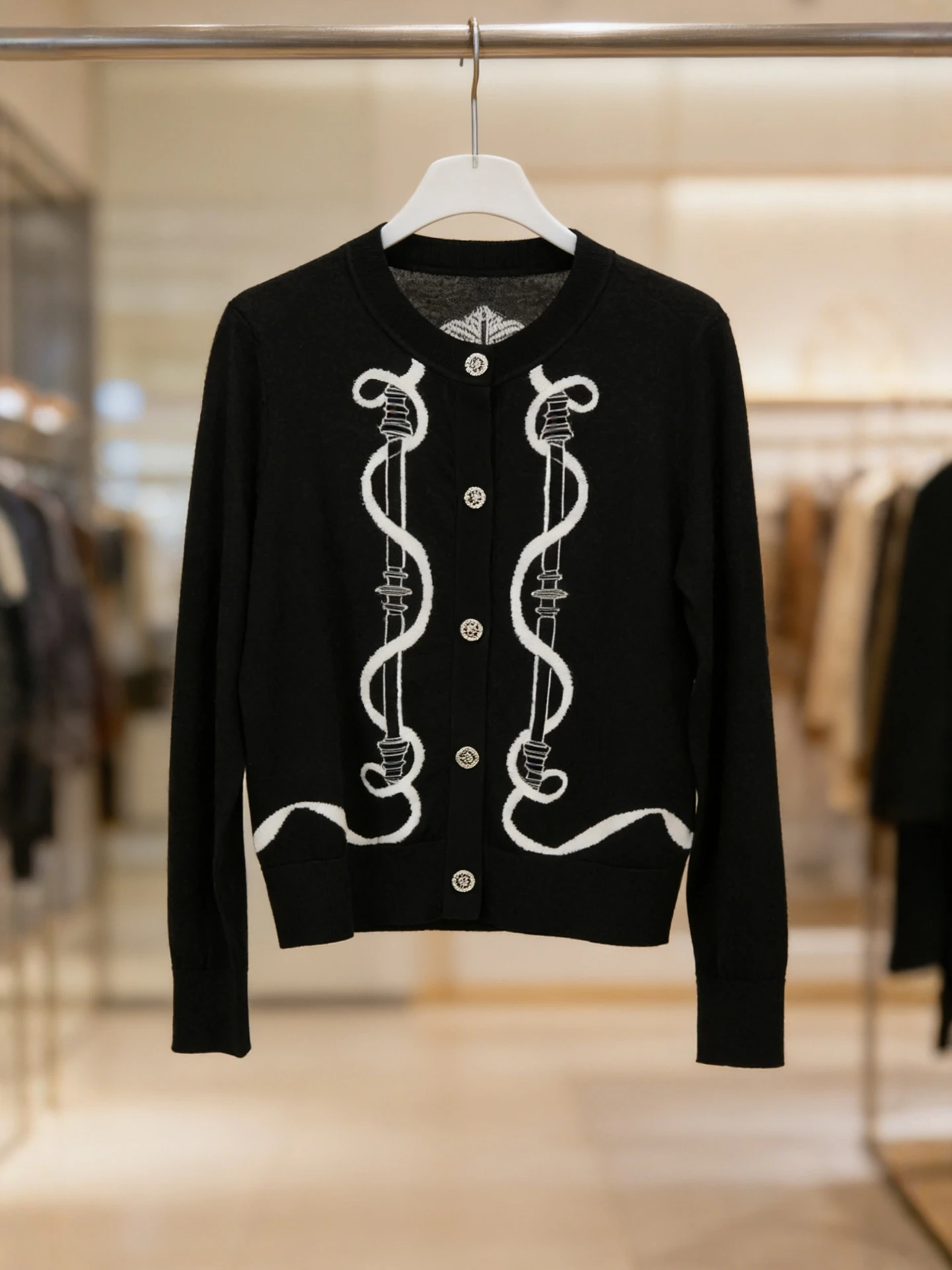 

Silk Wool Knitted Cardigan Long Sleeve Embroidered Pattern South Oil High-End Work Vintage Style Women's Soft Breathable Spri...